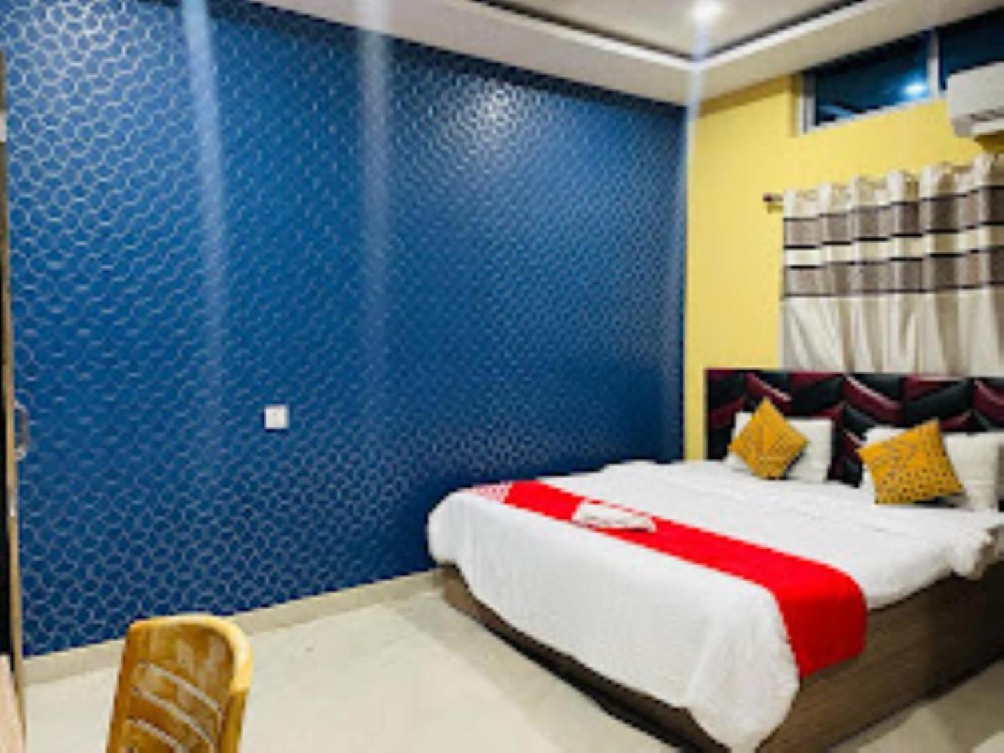 Hotel Royal Palace Bongara Kaharpara Ngoại thất bức ảnh